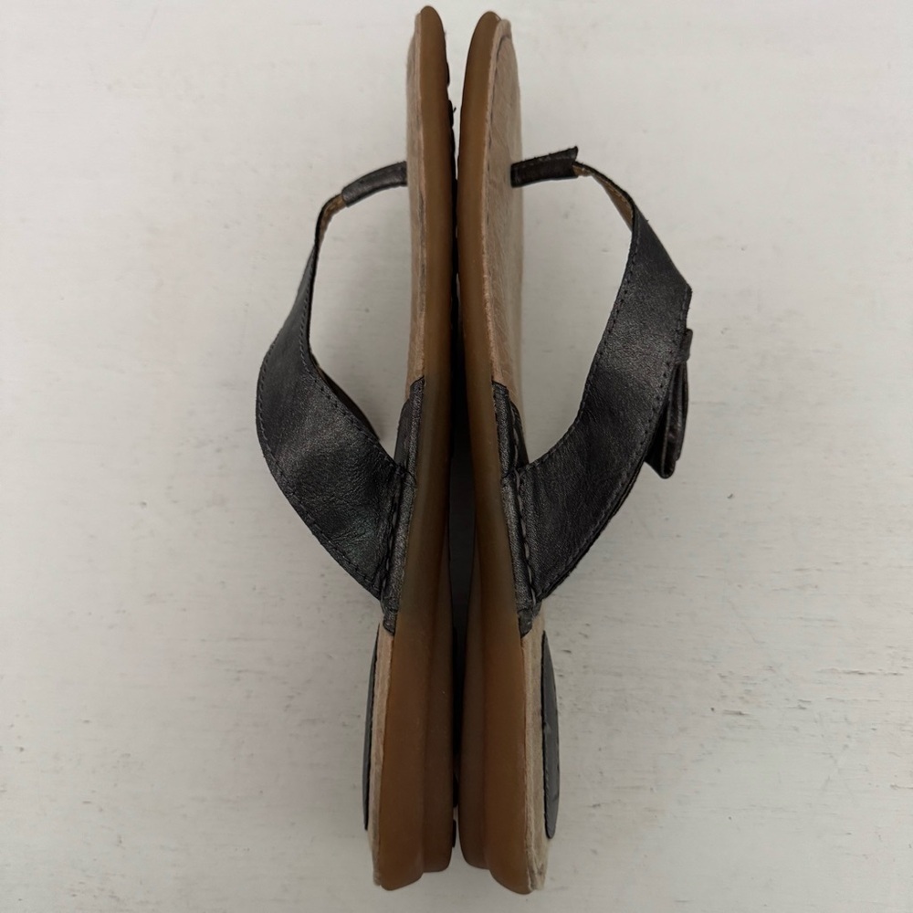 BOC‎ Born Flip Flop Thong Bow Comfort Sandals Pewter Size 8 - Picture 8 of 11